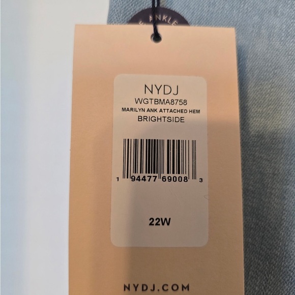 NYDJ Ankle Jeans Light Wash Size 22W Lift & Tuck MARILYN Straight Stretch NWT - Picture 5 of 9